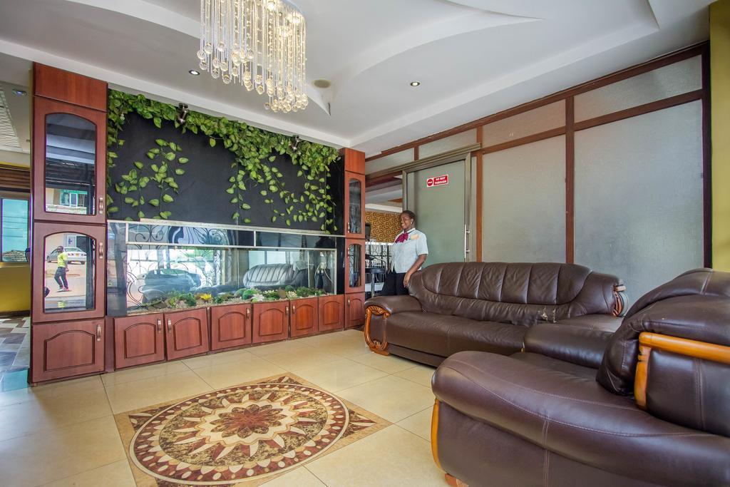 Sal'S Boutique Hotel Kampala Eksteriør bilde